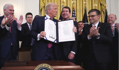 ECB Expected to Hold Rates as Trump’s Tariff Threat Looms ECB Expected to Hold Rates as Trump’s Tariff Threat Looms