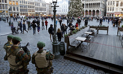 Brussels cancels New Year's festivities, fireworks over terror threat