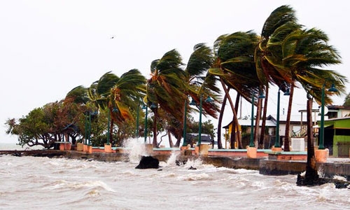 Maria lashes US Virgin Islands as Puerto Rico prepares for impact