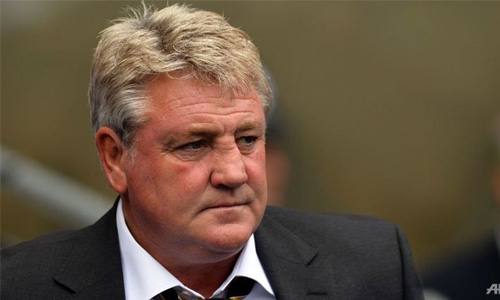 Hull boss Bruce holds talks over England job