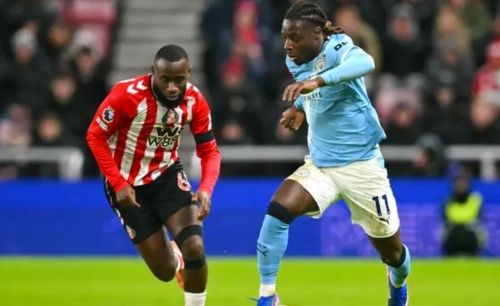Man City charge stalls at Sunderland, Liverpool held by Leeds