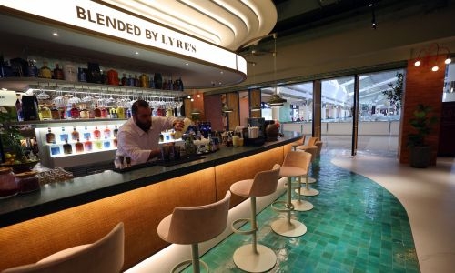 Big deal or small beer? Saudi debates first store for booze Big deal or small beer? Saudi debates first store for booze