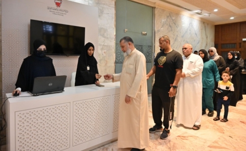 Housing Ministry distributes East Hidd Town units to citizens