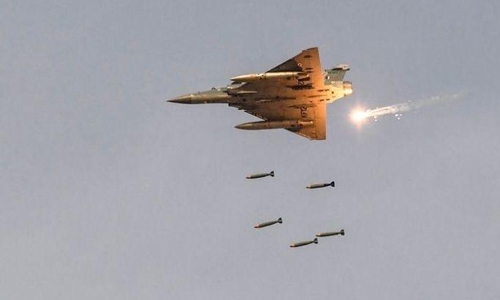 9 killed in new Kashmir battle