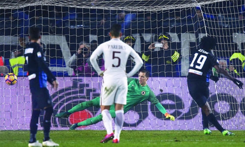 Spot-on Kessie dents Roma hopes at Atalanta