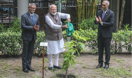 Modi renews ties with Maldives Modi renews ties with Maldives