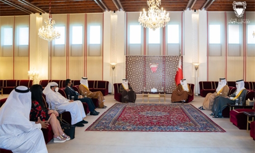 HRH Prince Salman hails press as a partner in Bahrain’s comprehensive development drive 