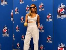 Jennifer Lopez flaunts USD 4K crystal football clutch ahead of Super Bowl 2020