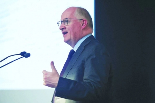 ECB favours cross-border banking in Europe ECB favours cross-border banking in Europe