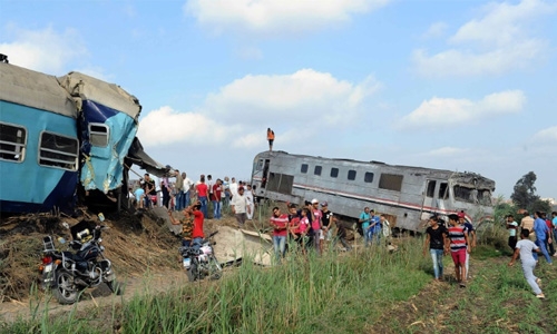 Egypt train crash toll hits 41 as cranes clear busy link