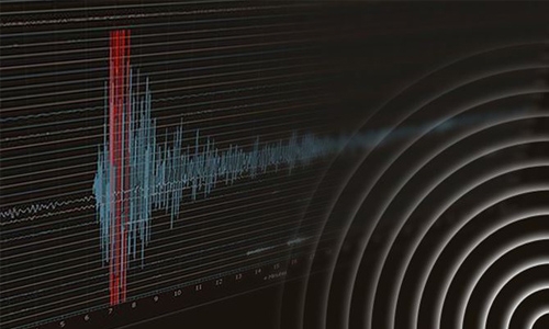 Powerful quake hits off Vanuatu, tsunami threat warning lifted