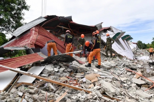 20,000+ Displaced as Powerful Philippine Quake Kills 37 20,000+ Displaced as Powerful Philippine Quake Kills 37