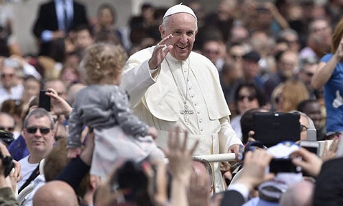 Pope to visit Lesbos, Greek island on frontline of Europe's migrant crisis Pope to visit Lesbos, Greek island on frontline of Europe's migrant crisis