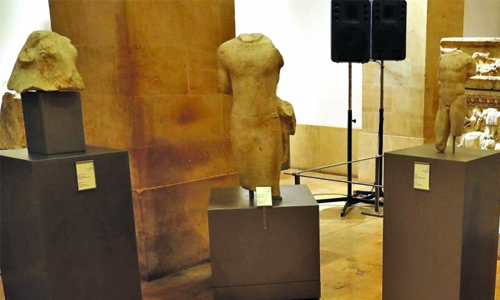 Lebanon displays stolen  artifacts returned from US
