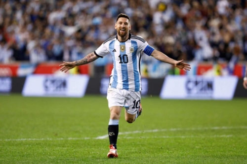 Fifa World Cup: Messi centre stage as Argentina, France begin tournament bids Fifa World Cup: Messi centre stage as Argentina, France begin tournament bids