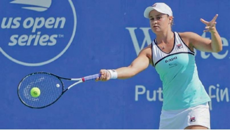 Barty reaches Cincy semis