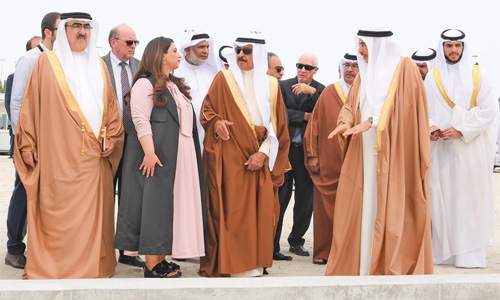 Premier visits Saada project