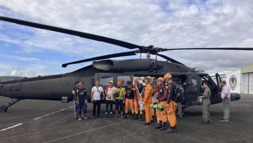 Four dead in plane crash on volcano in Philippines