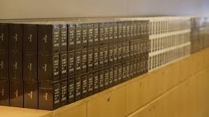 Dubai expat steals Dh1.4 million worth of phones Dubai expat steals Dh1.4 million worth of phones