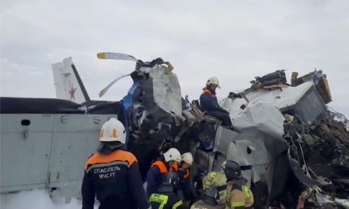 Plane carrying 23 people, including parachute jumpers crashes in Russia; 16 dead Plane carrying 23 people, including parachute jumpers crashes in Russia; 16 dead