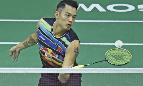 Lin Dan battles past Holst Lin Dan battles past Holst