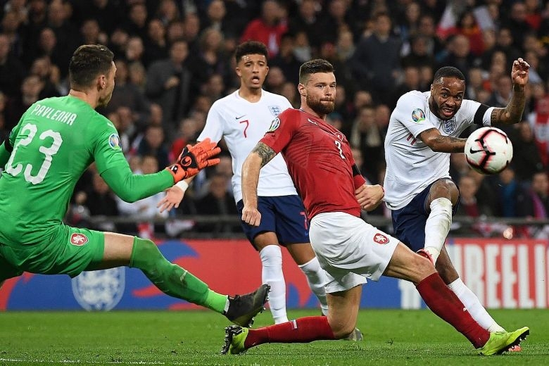 Sterling downs Czechs Sterling downs Czechs