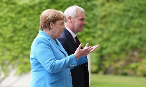 Merkel suffers new shaking spell
