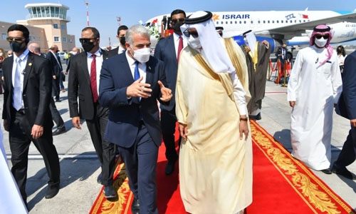 Bahrain and Israel foreign ministers hold talks on expanding ties