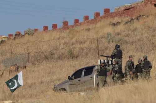 8 Pakistan soldiers, civilian killed in attacks near Afghan border: police