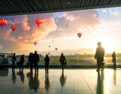 Smugglers’ balloons disrupt flights at Vilnius airport
