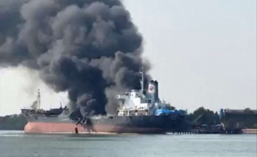 Tanker explodes in Thailand, dock workers missing