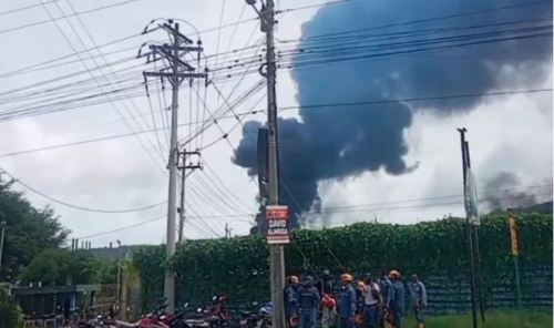 Ecuador's biggest oil refinery hit by fire