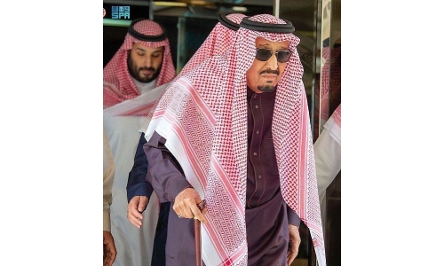 Saudi Arabia's King Salman receives new pacemaker battery, leaves hospital