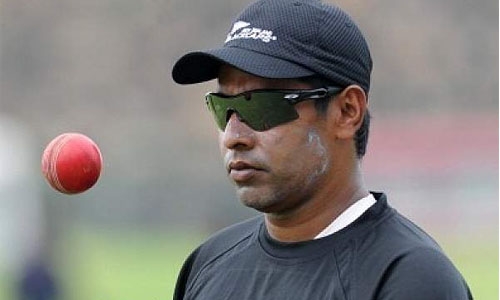 Ex-Sri Lanka bowler Vaas to assist Ireland