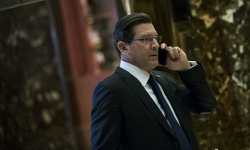 Fox suspends TV host in probe of lewd text messages Fox suspends TV host in probe of lewd text messages