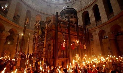 Restoration work starts at Jerusalem's Holy Sepulchre shrine Restoration work starts at Jerusalem's Holy Sepulchre shrine