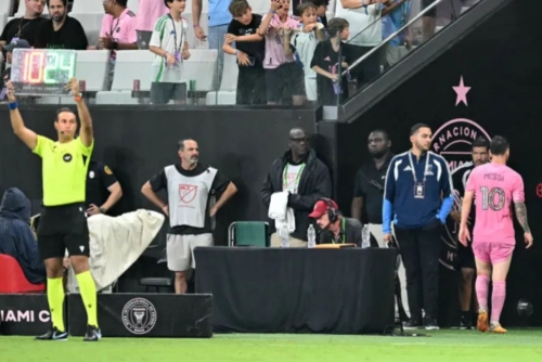 Messi diagnosed with left hamstring fatigue, return plan uncertain Messi diagnosed with left hamstring fatigue, return plan uncertain