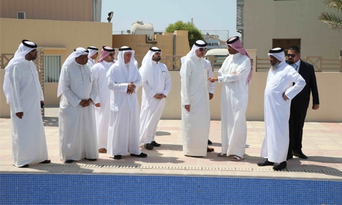 Minister visits Al Hala Club
