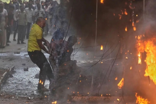 New Delhi hotel fire kills at least 21