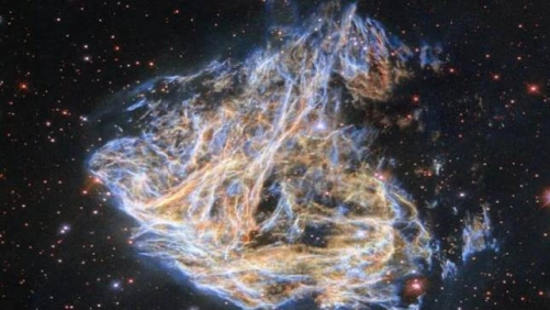 NASA Hubble shares striking pic of celestial fireworks display that 