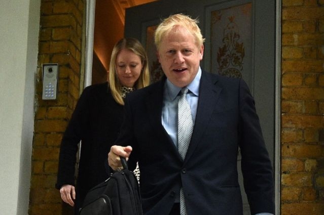 Johnson rejects ‘white flag’ of Brexit delays