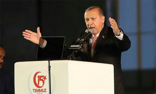 Erdogan heads to Gulf in hope of easing Qatar crisis