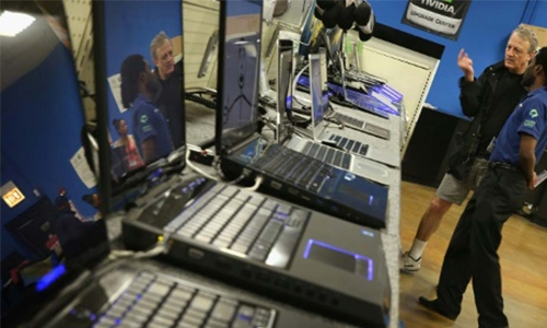 Personal computer market continues to slump Personal computer market continues to slump