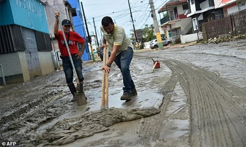 Puerto Rico rushes to evacuate thousands Puerto Rico rushes to evacuate thousands