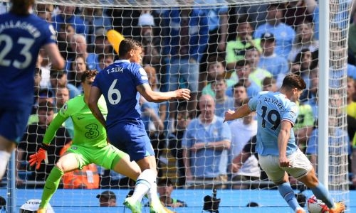 Man City celebrate title glory with win over Chelsea