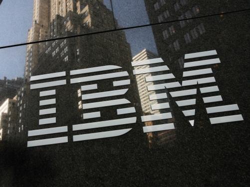 Etihad, IBM sign $700 million services deal