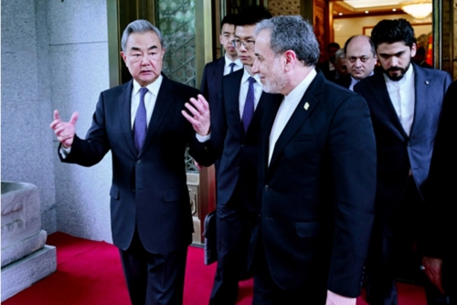 Chinese FM calls for 'immediate, full ceasefire' in West Asia during talks with Araghchi 