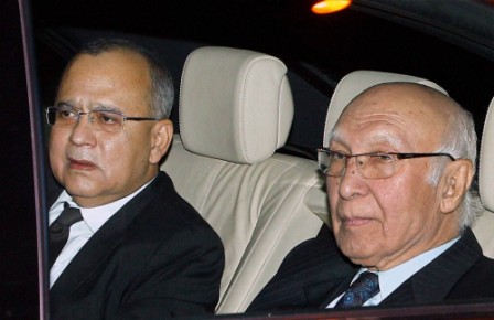 India urges Pakistan against meeting separatists