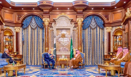  Saudi Arabia Deposits $2B to Boost Pakistan Reserves