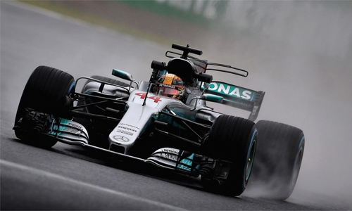 Hamilton fastest amid Suzuka deluge